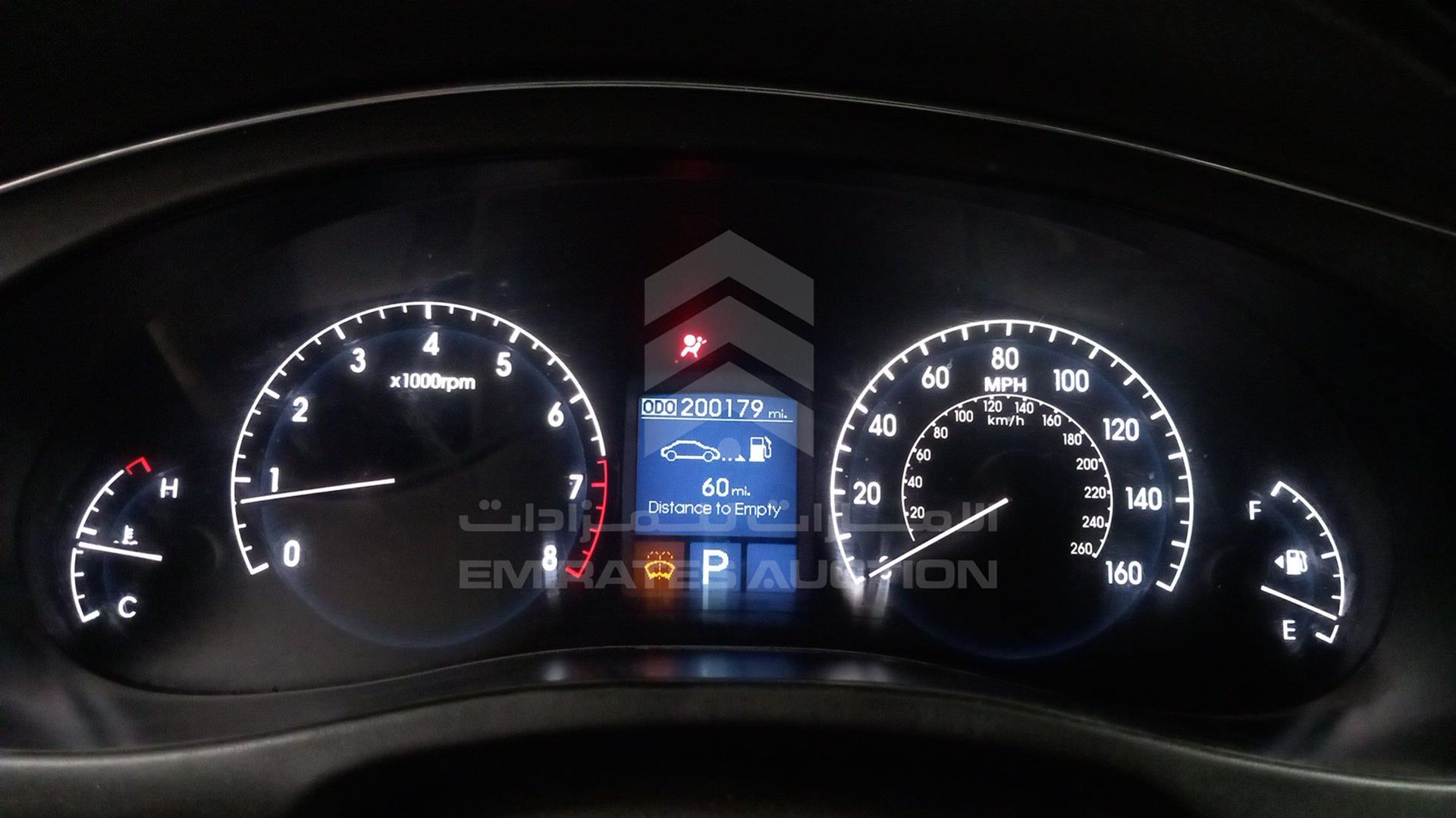 2011 HYUNDAI GENESIS VIN: KMHGC4DF3BU124072
