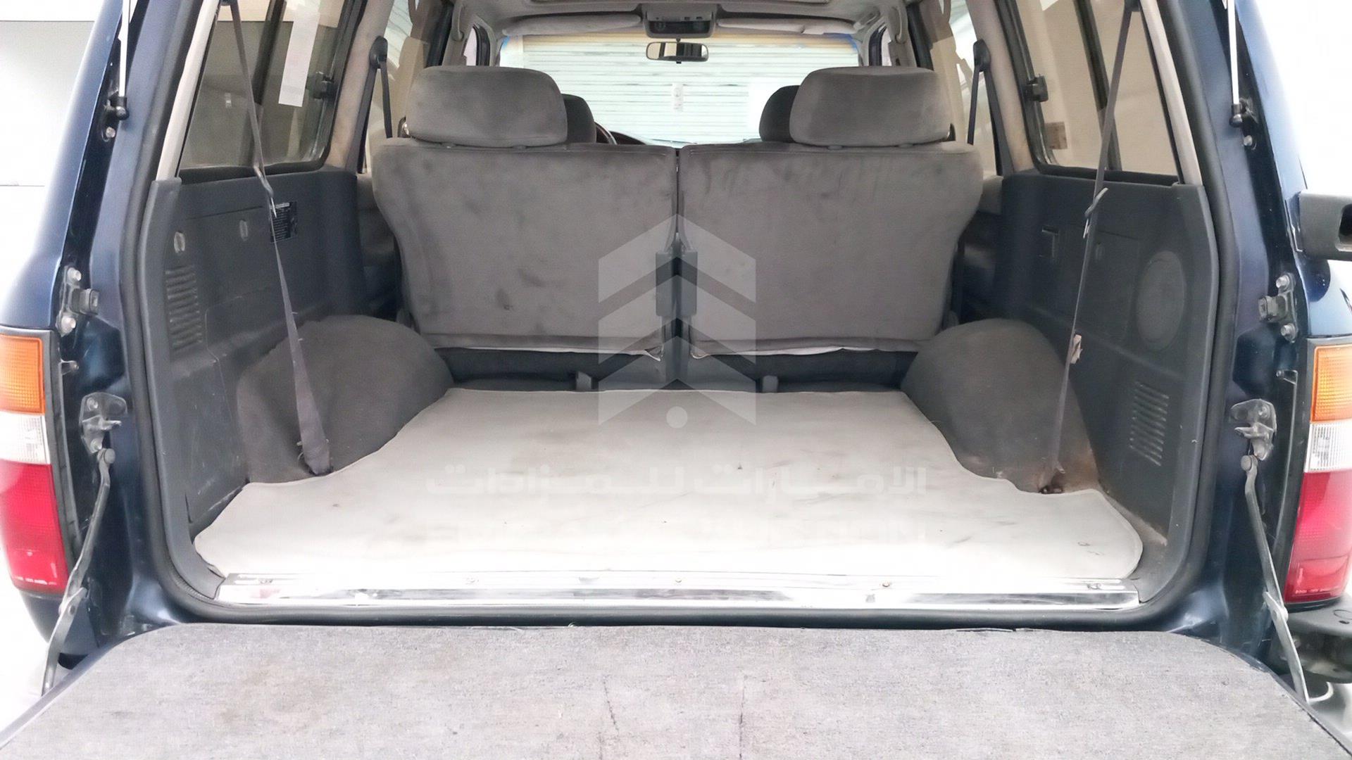1996 TOYOTA LAND CRUISER VIN: JT3HJ85J6T0119907