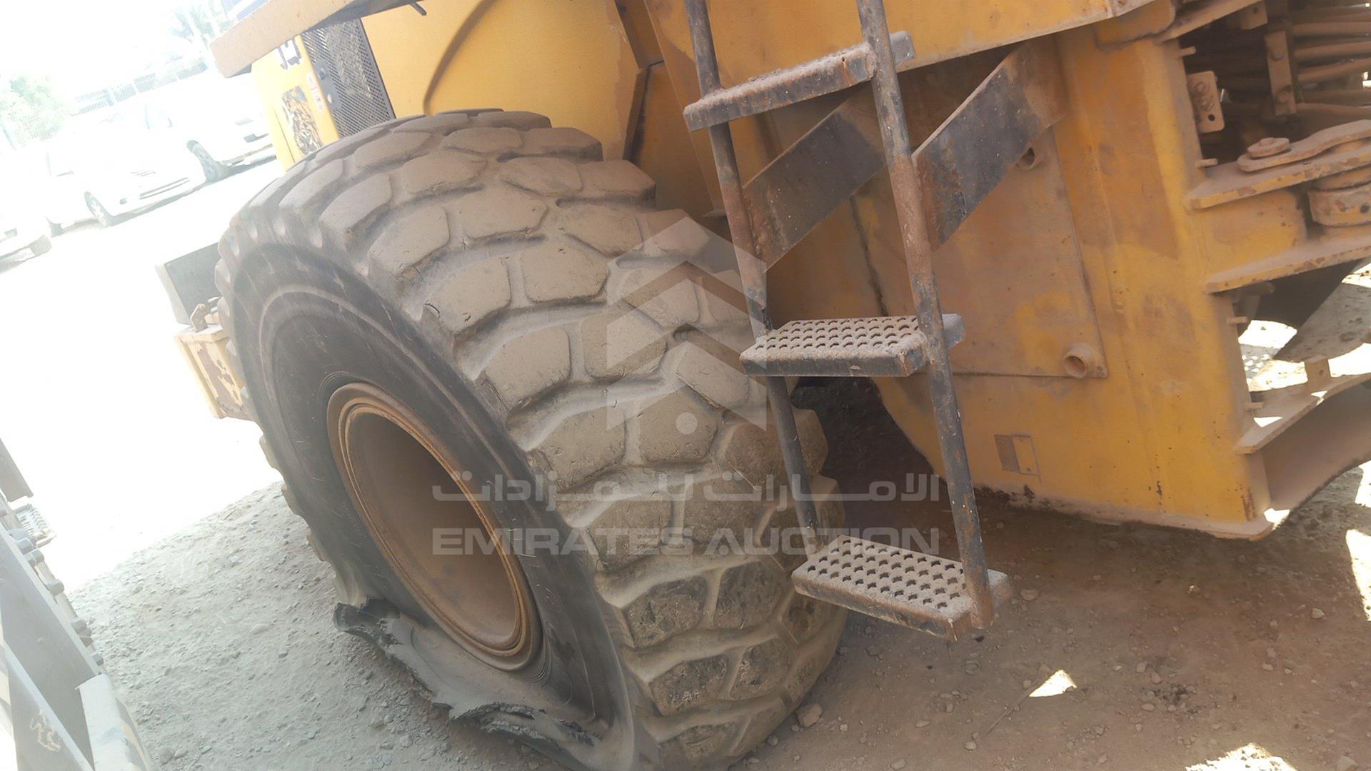 2001 CATERPILLAR 938G VIN: 6WS02757