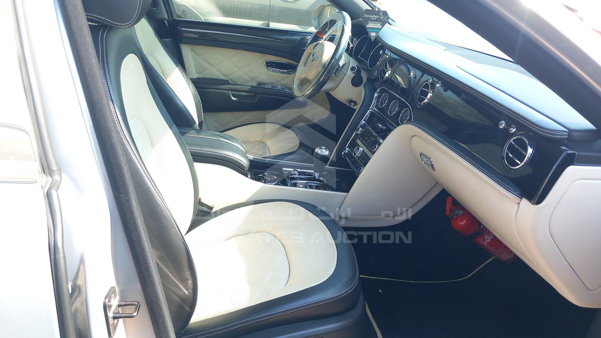 2016 BENTLEY MULSANNE VIN: SCBBE6ZH1GC002129