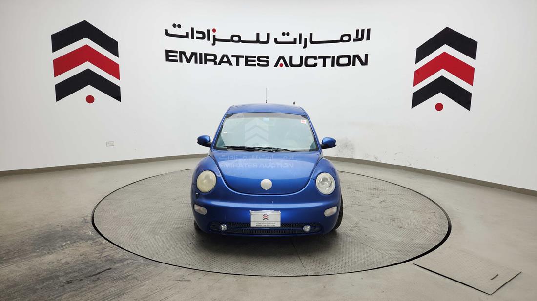 2005 Volkswagen Beetle — 360-degree view