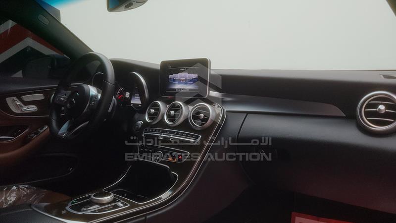 WDDWJ4JB4HF383700 Auction: EmiratesAuction Lot: 406062 WDDWJ4JB4HF383700 Mercedes C 300 2017 BLUE Photo 37