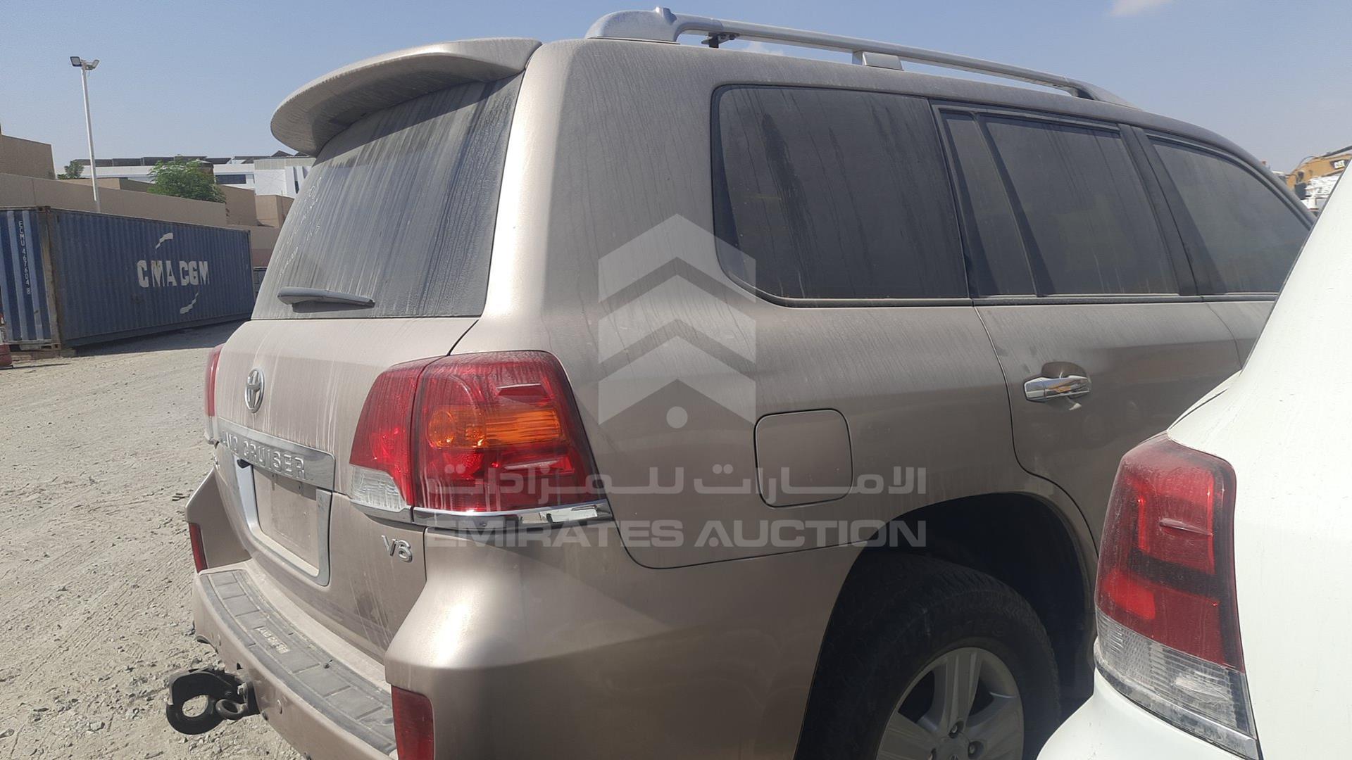 2015 TOYOTA LAND CRUISER VIN: JTMHU09J8F4106121
