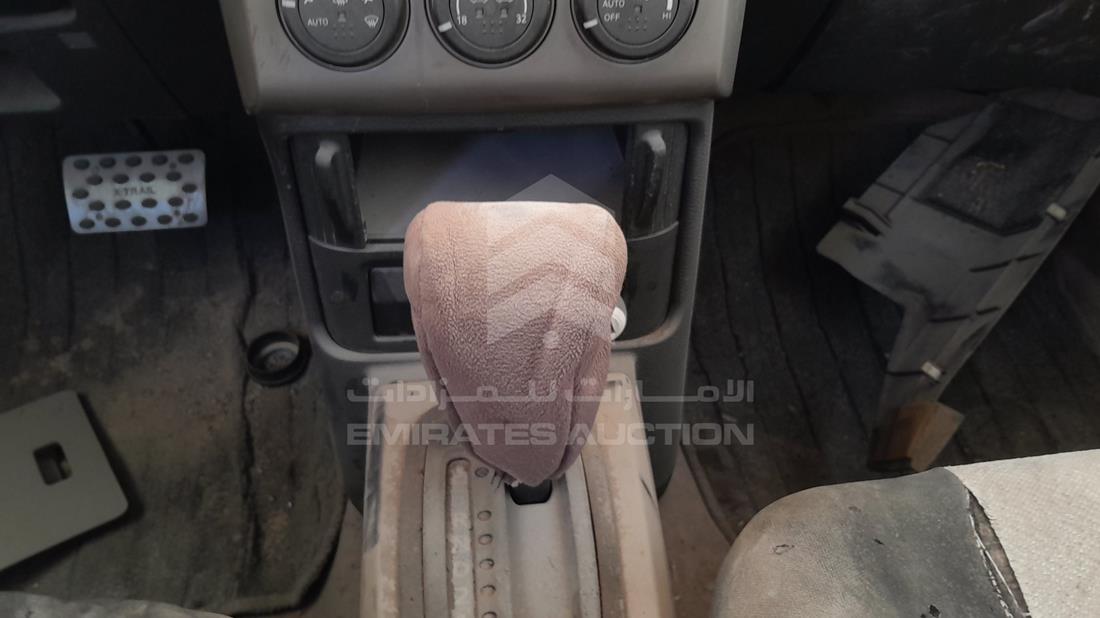 2007 Nissan X-Trail — Gear View — Photo 17