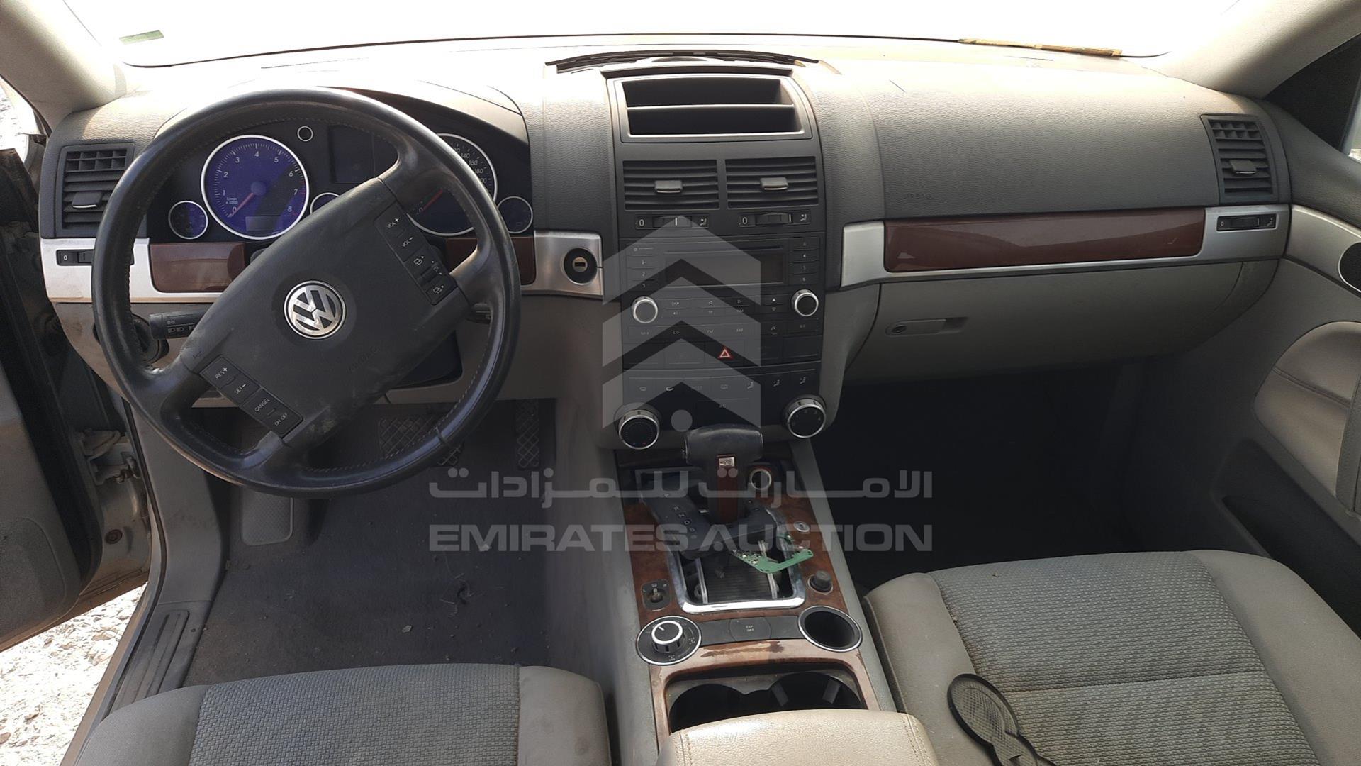 2005 VOLKSWAGEN TOUAREG VIN: WVGHRP7L25D033952
