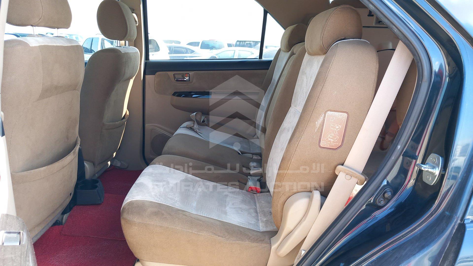 2015 TOYOTA FORTUNER VIN: MHFYU59G4F7039540