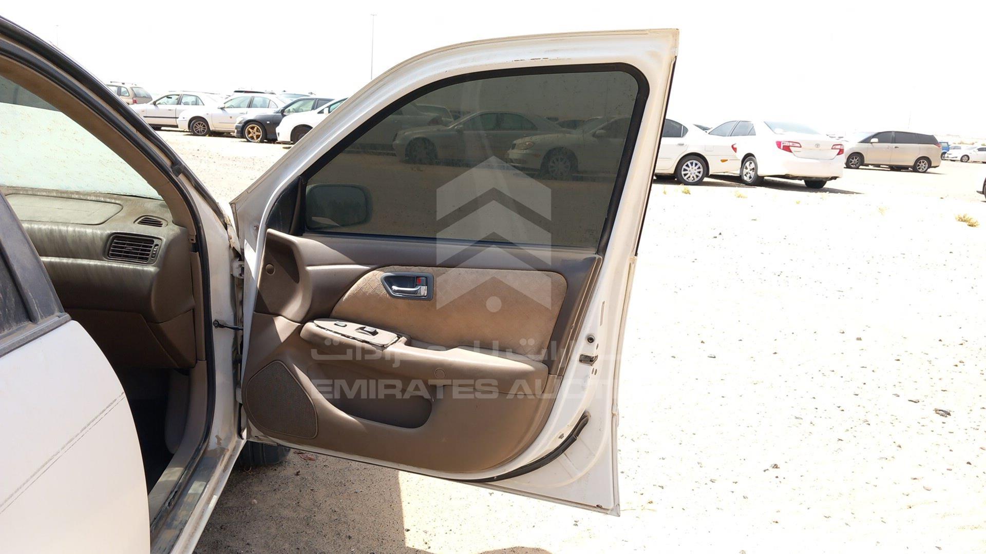 2000 TOYOTA CAMRY VIN: 4T1BG22K0YU993661