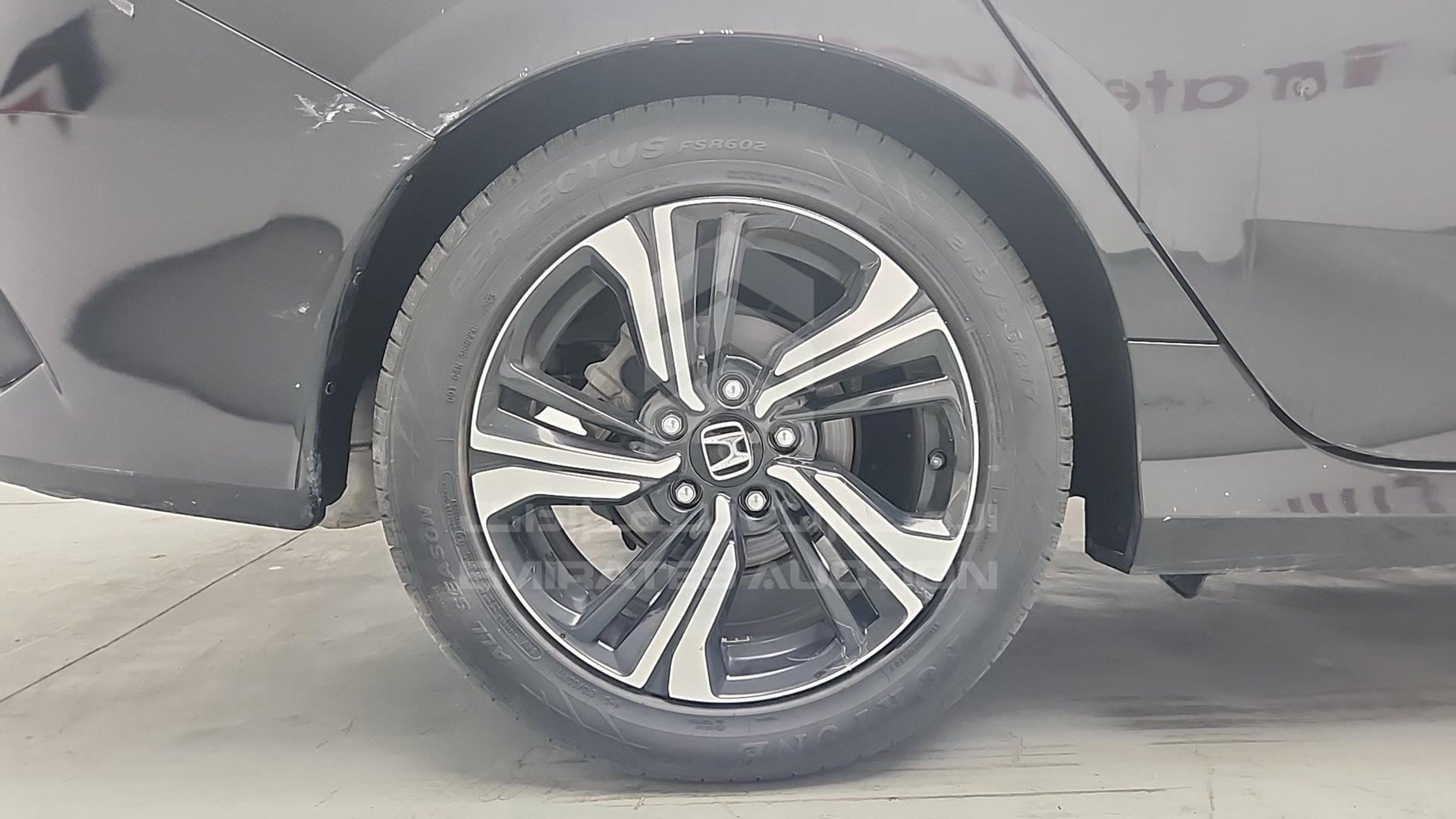 2018 HONDA CIVIC VIN: NLAFC567XJW003995