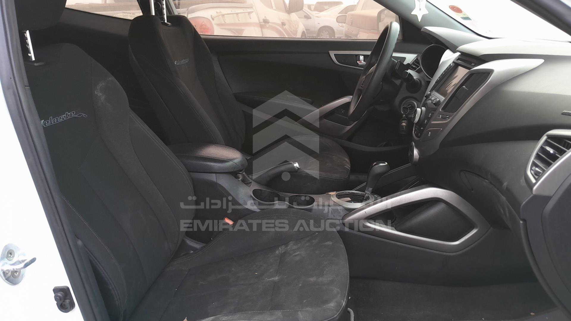 2016 HYUNDAI VELOSTER VIN: KMHTC6AD1GU271110