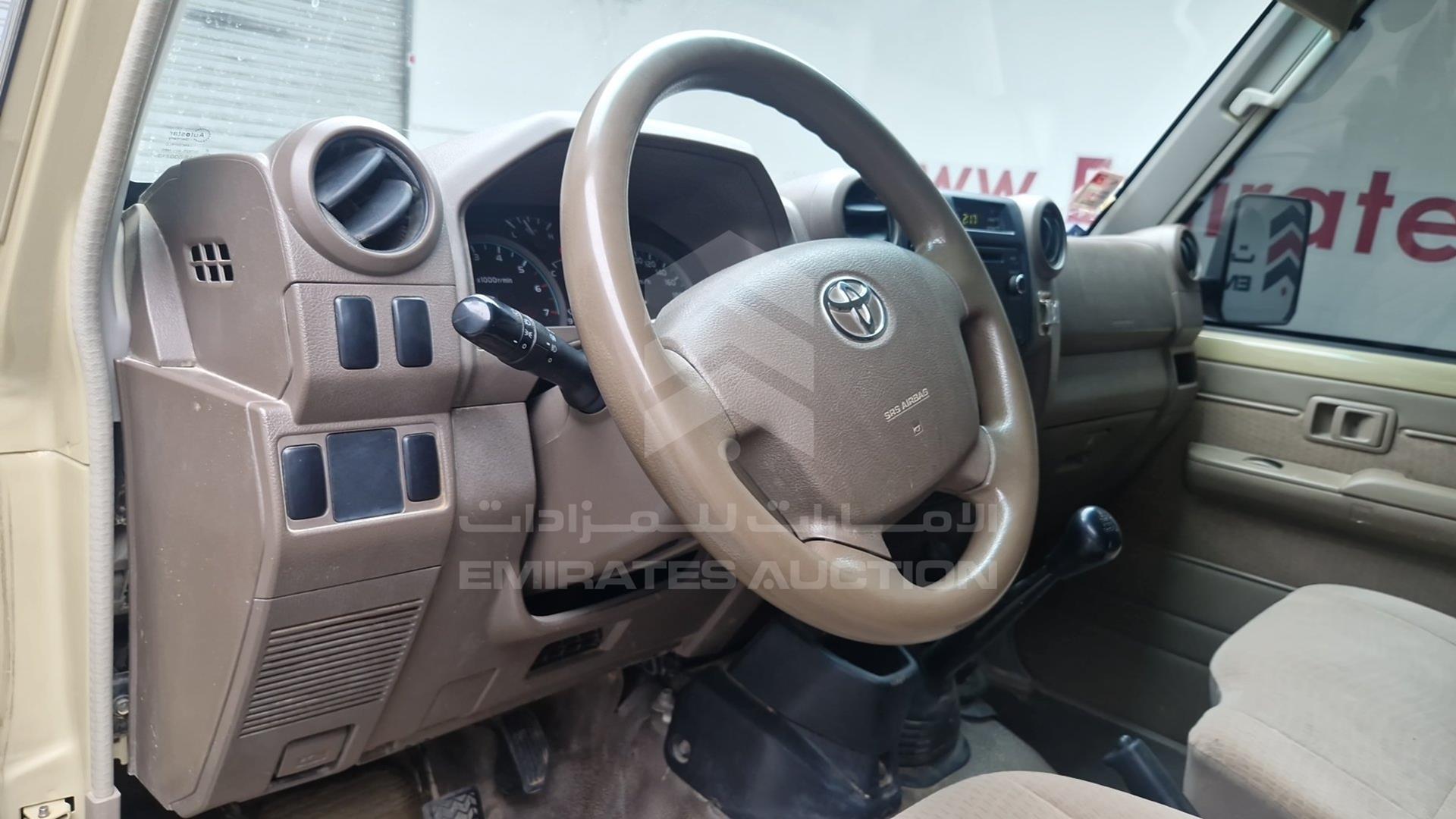 2018 TOYOTA LAND CRUISER VIN: JTFBU71J6J7069756