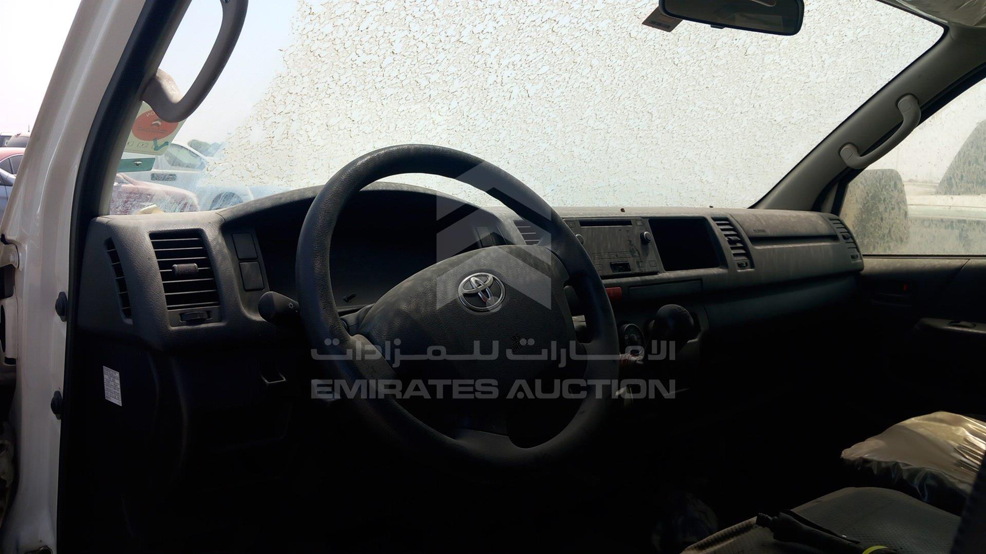 2014 TOYOTA HIACE VIN: JTGRX12P0E8042733