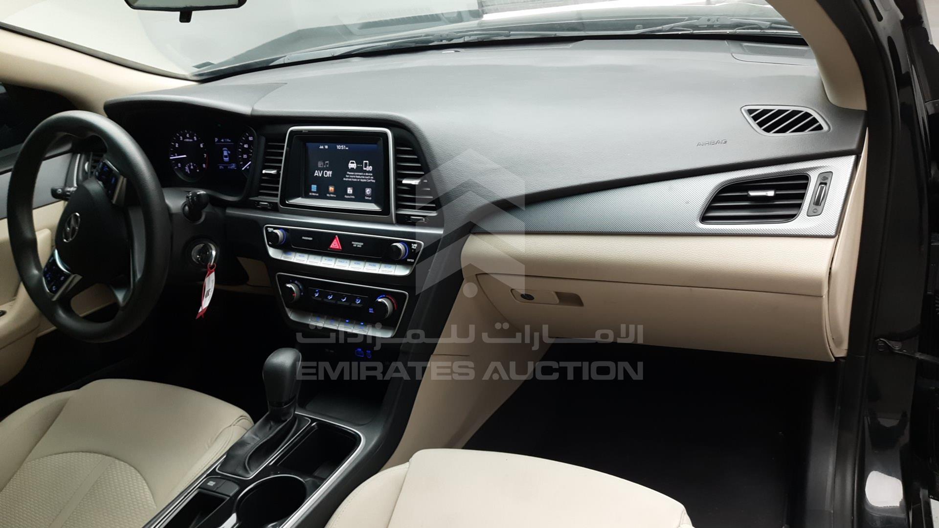 2018 HYUNDAI SONATA VIN: 5NPE24AF0JH627652
