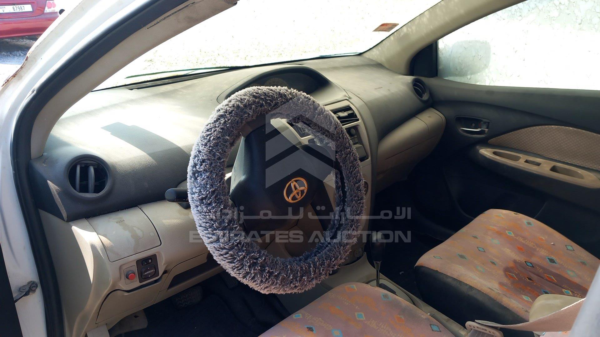 2007 TOYOTA YARIS VIN: JTDBW923X71057071