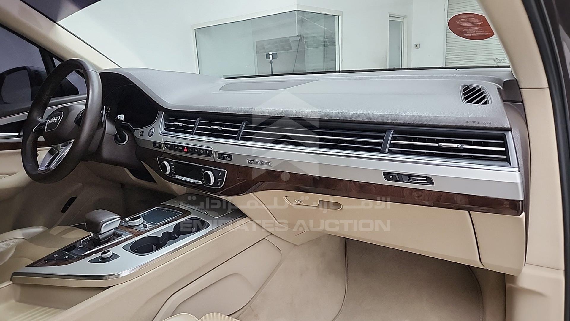 2018 AUDI Q7 VIN: WA1ZZZF72JD004402