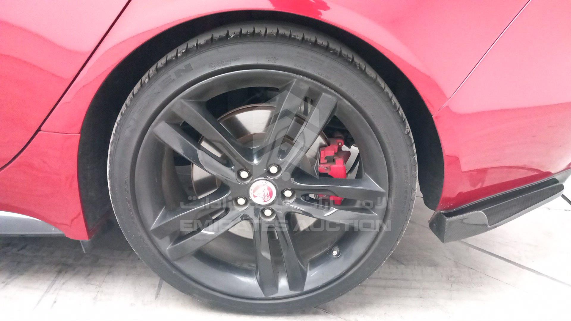 2016 JAGUAR XE VIN: SAJAB4BV8GA909222
