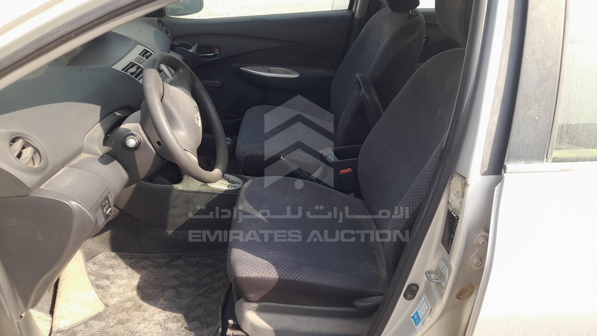 2007 TOYOTA YARIS VIN: JTDBW923671076796