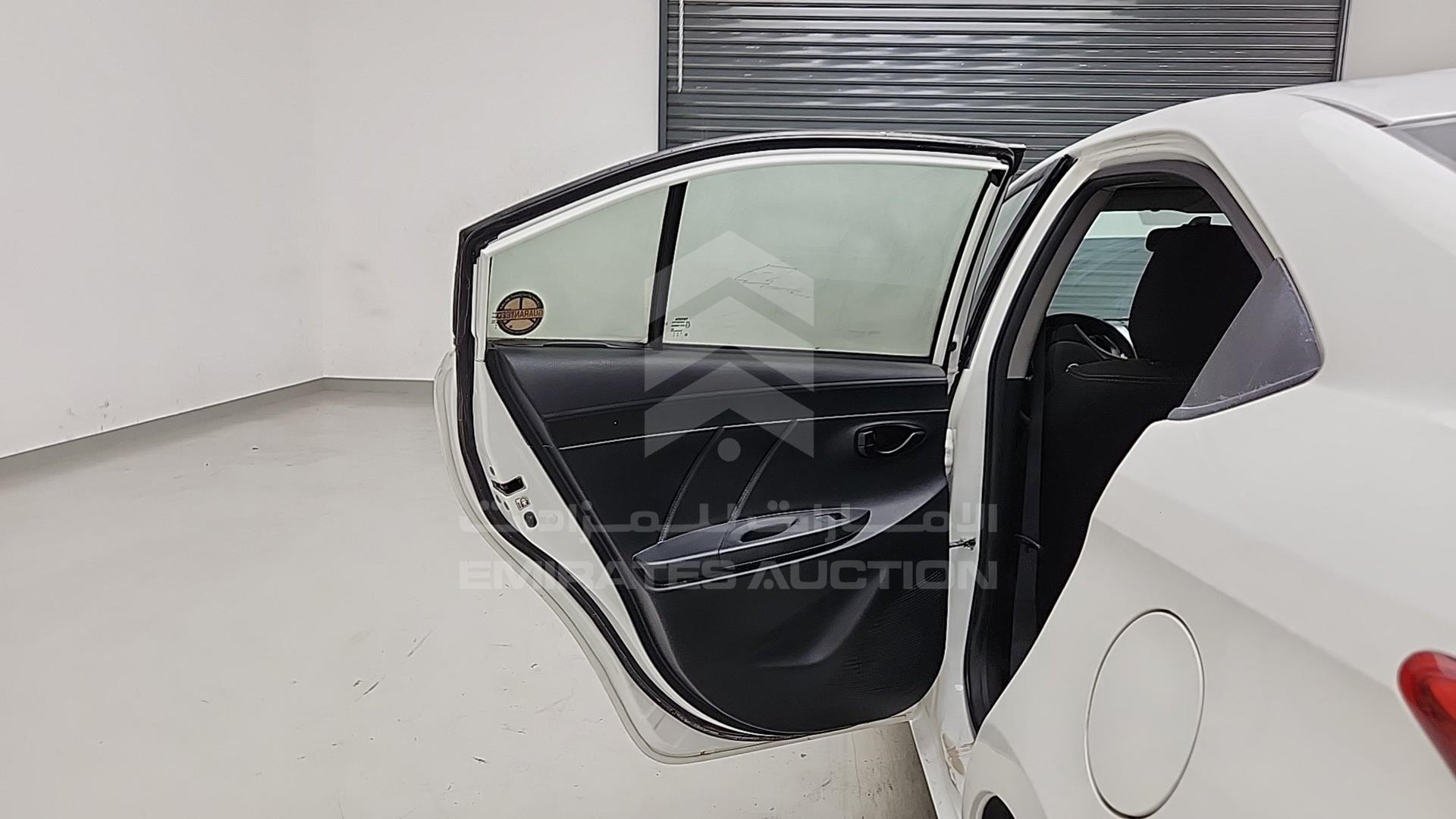 2017 TOYOTA YARIS VIN: MHFB29F3XH2016199