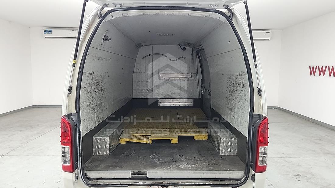 2015 Toyota Hiace — Trunk Interior View — Photo 18