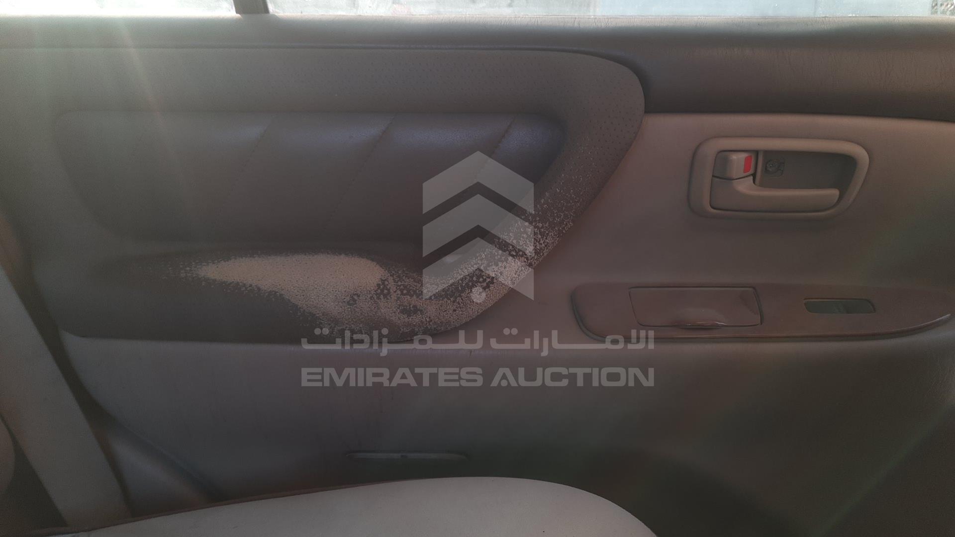 1999 TOYOTA LAND CRUISER VIN: JT3HT05J1X0031557