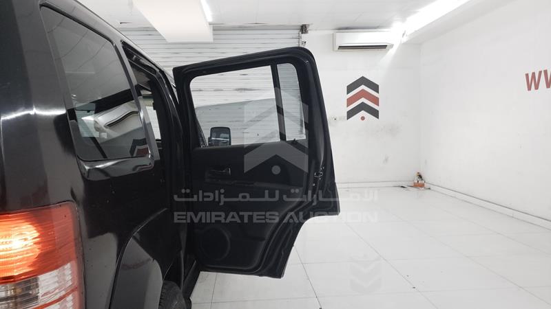 1J4PN2GKXAW148555 Auction: EmiratesAuction Lot: 406545 1J4PN2GKXAW148555 Jeep Cherokee 2010 BLACK Photo 25