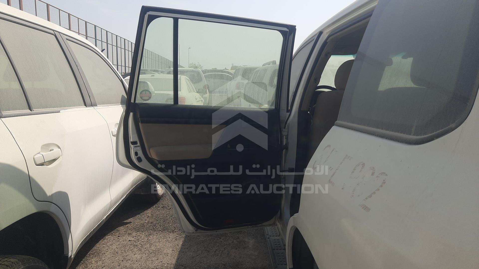 2011 TOYOTA LAND CRUISER VIN: JTMHU09J8B5052503