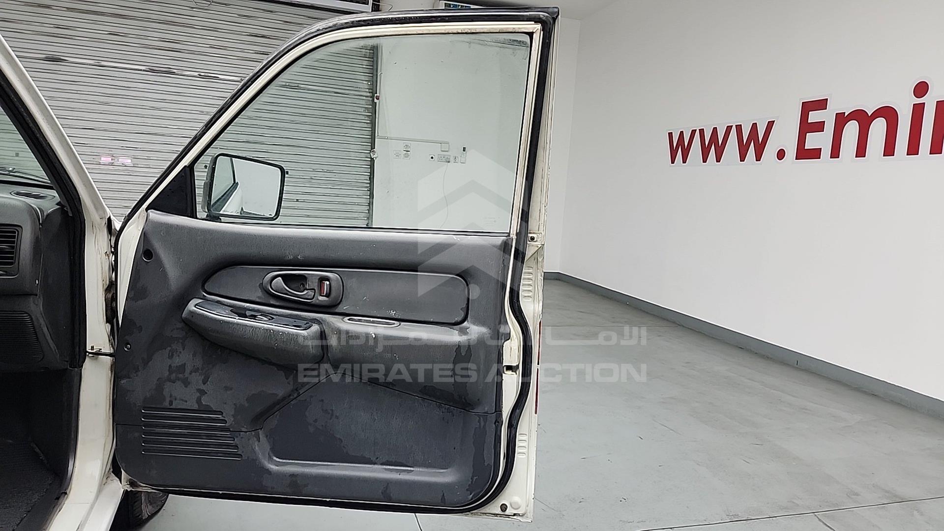 2005 MITSUBISHI L 200 VIN: MMBJNK6405D037964