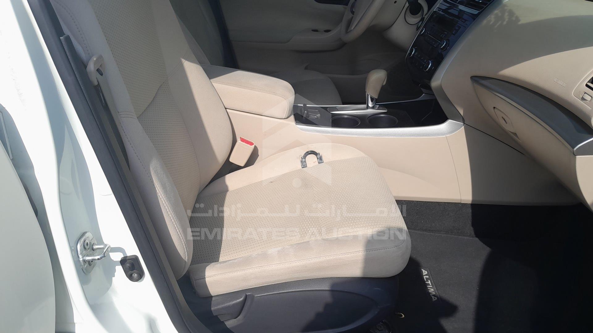 2015 NISSAN ALTIMA VIN: 1N4AL3AP4FC111625