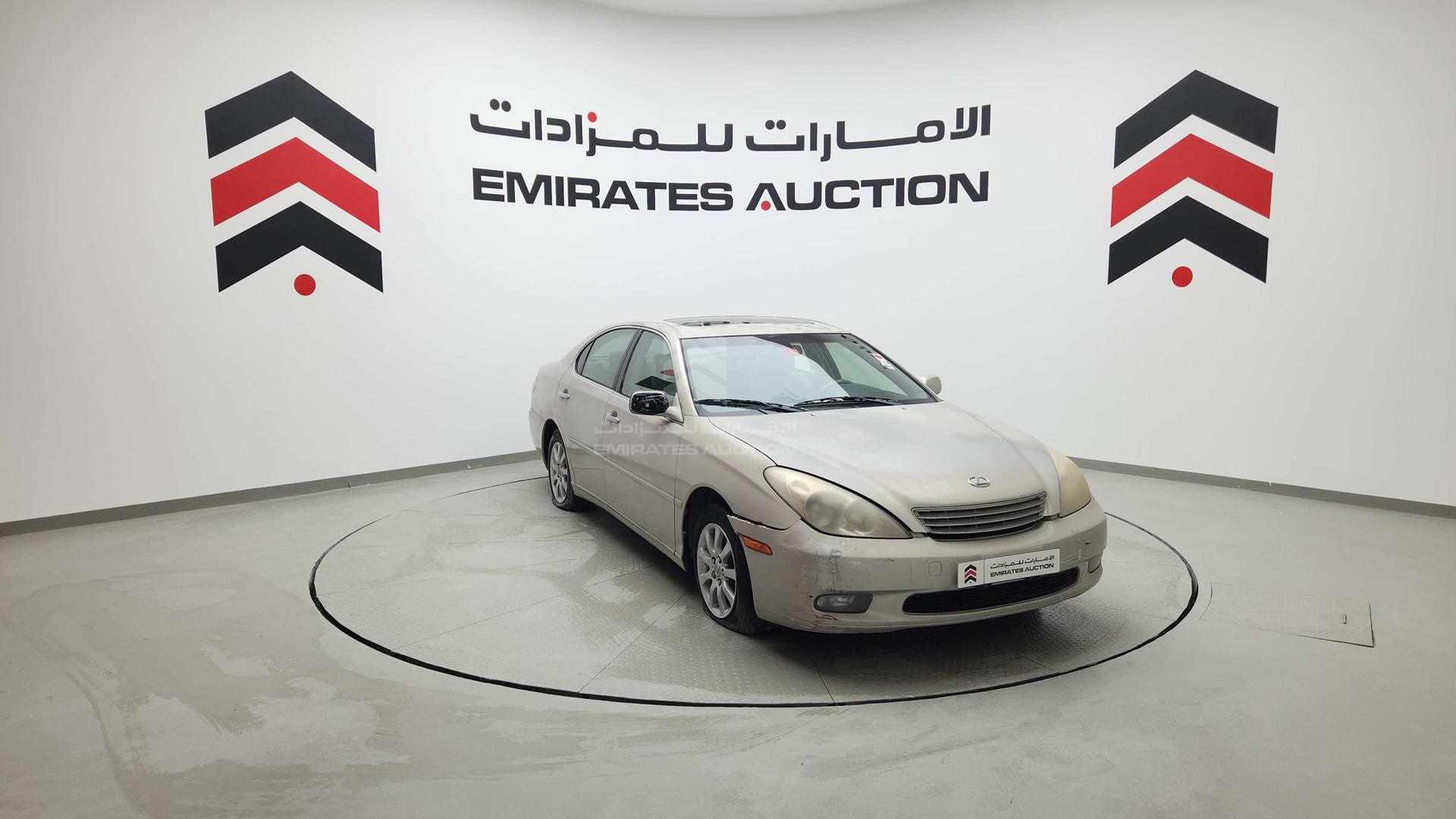 2002 LEXUS ES 300 VIN: JTHBF30G820063242