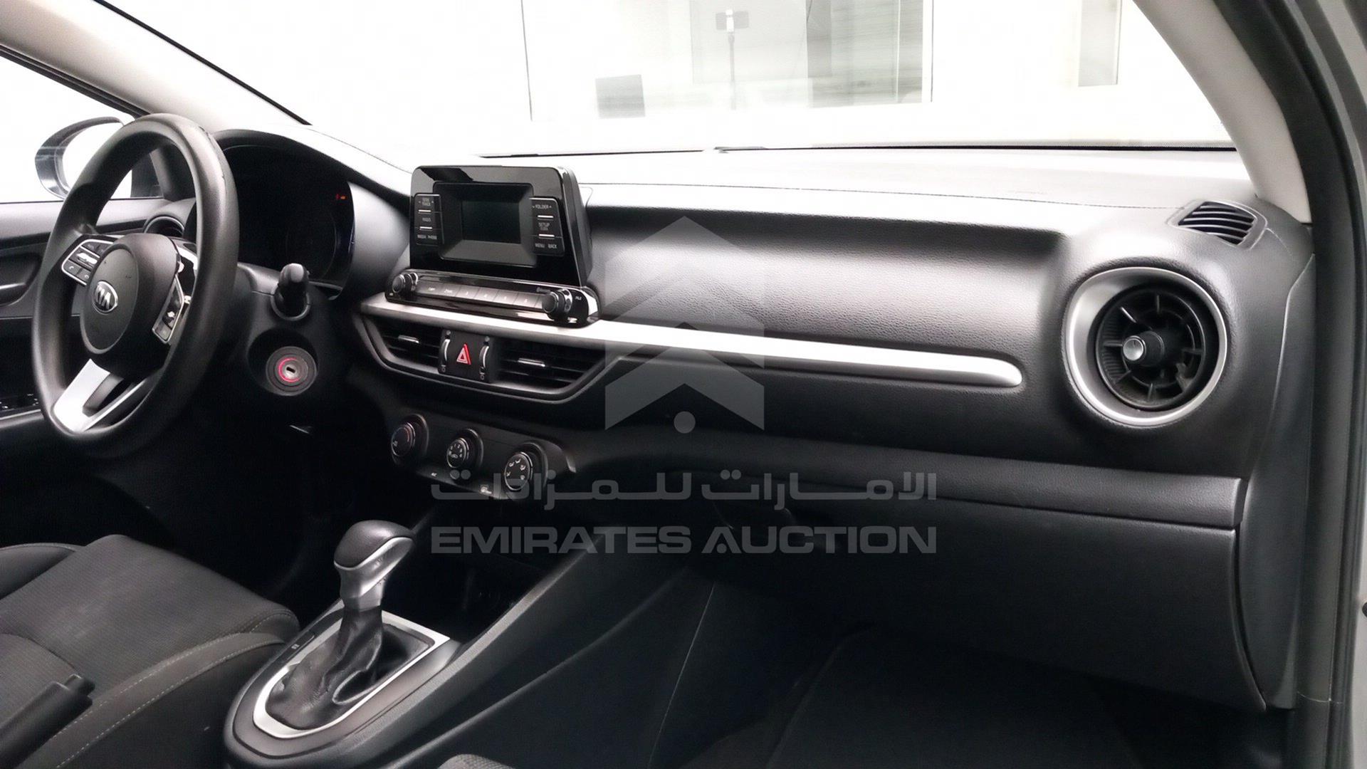2020 KIA CERATO VIN: KNAF24164L5857182