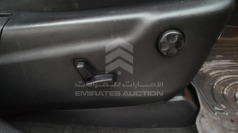 VIN: 1C4RJFJT0EC253275 Auction: EmiratesAuction Lot: 408759 VIN: 1C4RJFJT0EC253275 Jeep Grand Cherokee 2014 RED Photo 28