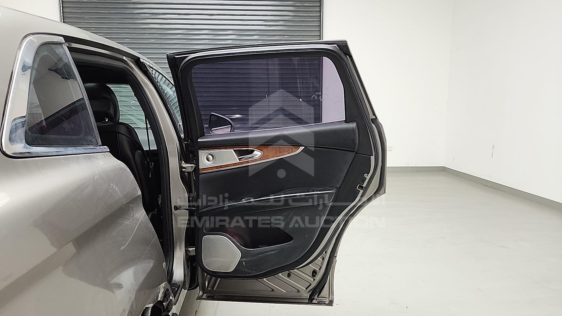 2016 LINCOLN MKX VIN: 2LMPJ8LP2GBL25406