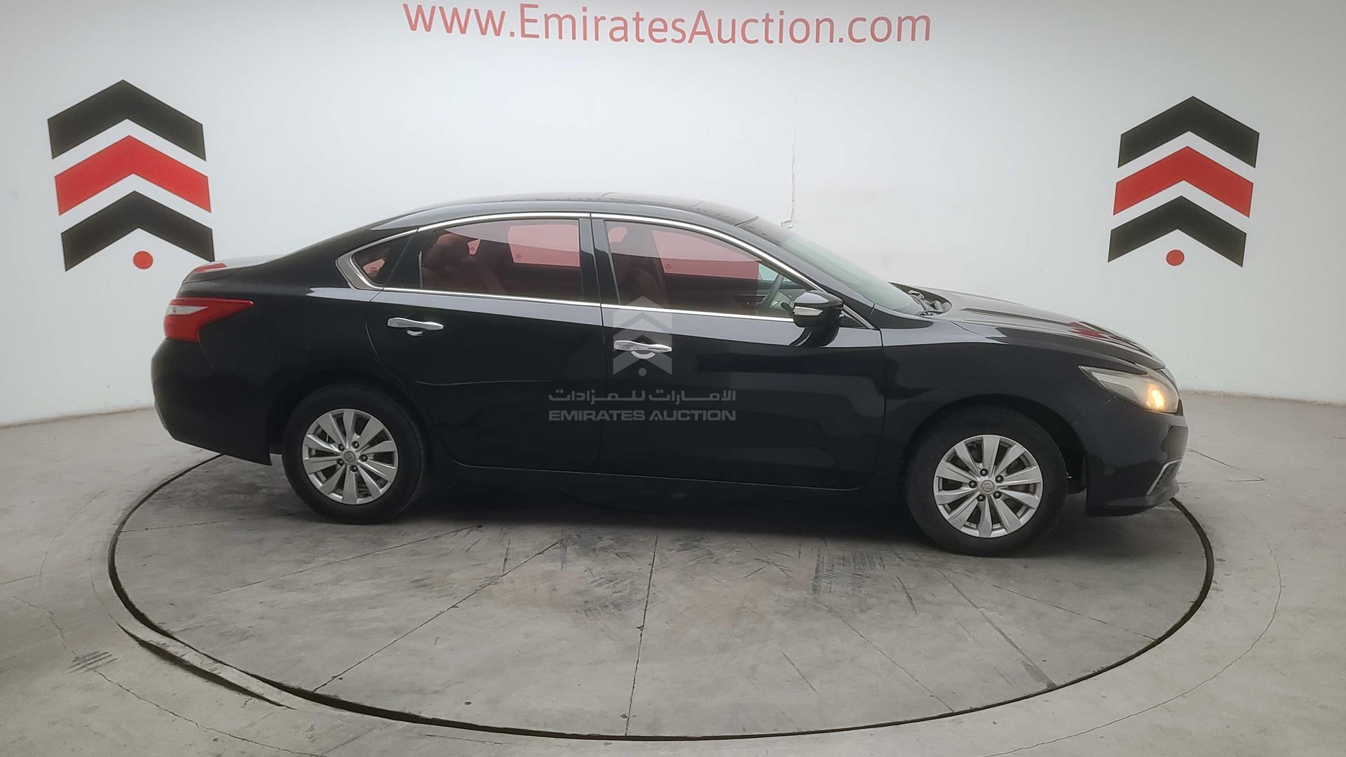 2017 NISSAN TEANA VIN: LGBF5AE07HR312584