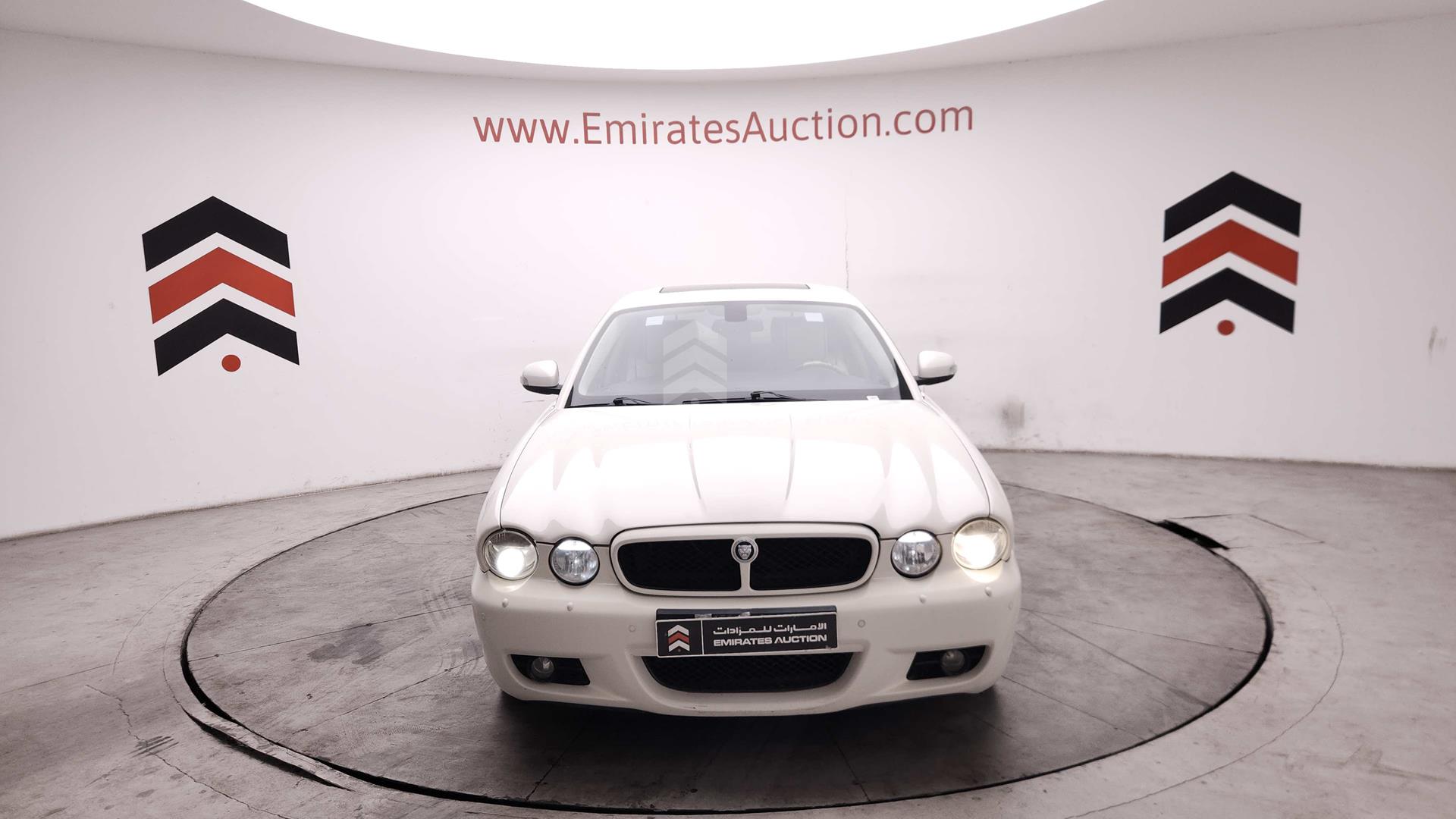 2008 JAGUAR X J 8 VIN: SAJAA89F58SH25430