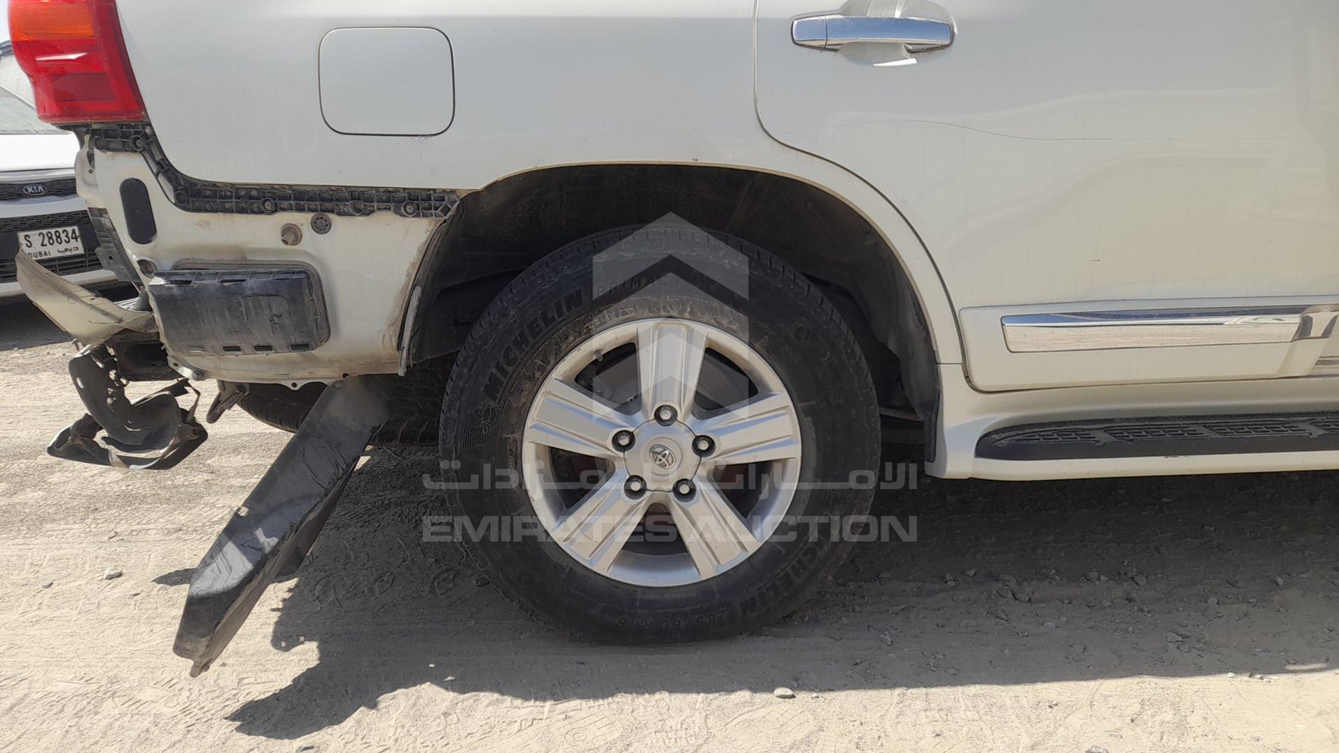 2015 TOYOTA LAND CRUISER VIN: JTMHU09J3F5102245