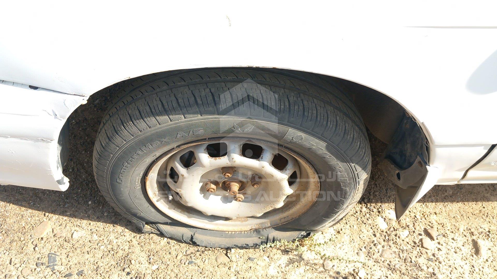 0 TOYOTA --- VIN: EL400028584