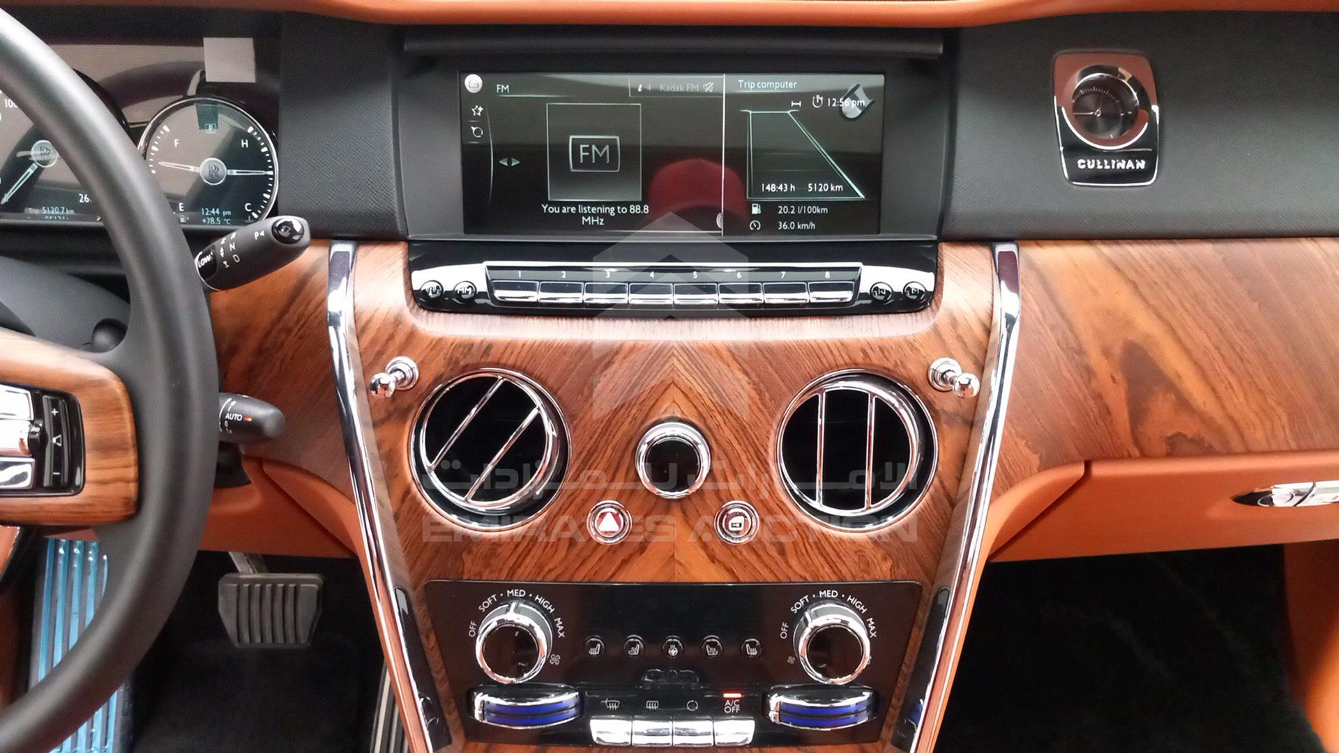 2019 ROLLS-ROYCE CULLINAN VIN: SCA689X09KU110187
