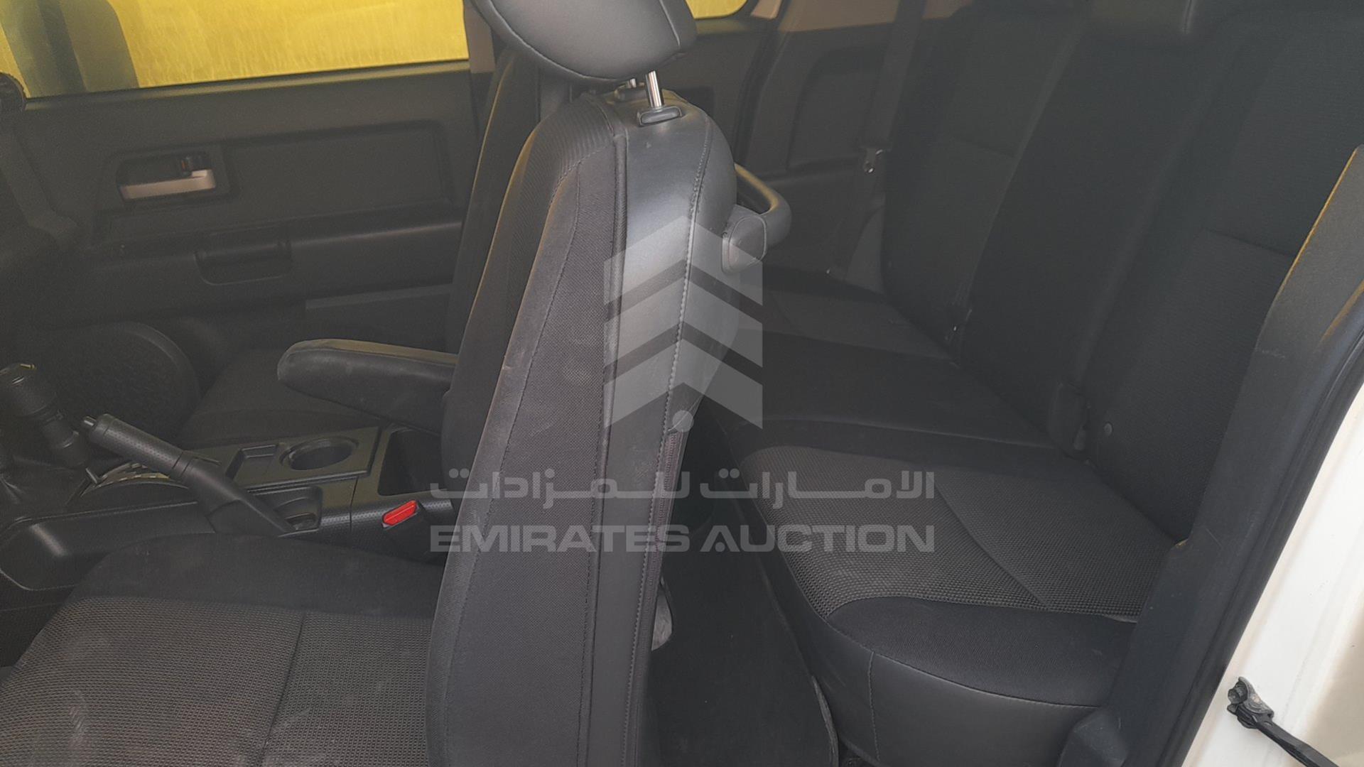 2013 TOYOTA FJ CRUISER VIN: JTEBU11F5DK171029