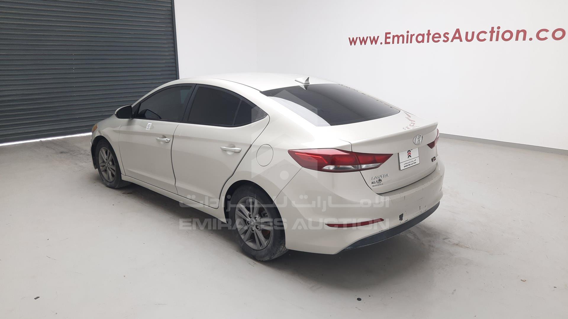 2018 HYUNDAI ELANTRA VIN: 5NPD84LF6JH235542