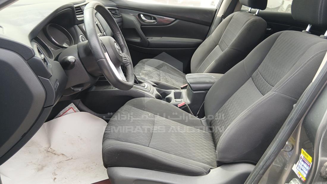 2020 Nissan Rogue — Front Left Driver Seat View — Photo 12
