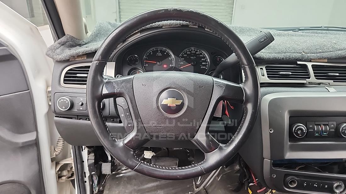 2008 Chevrolet Tahoe — Steering & Mounted Controls — Photo 14