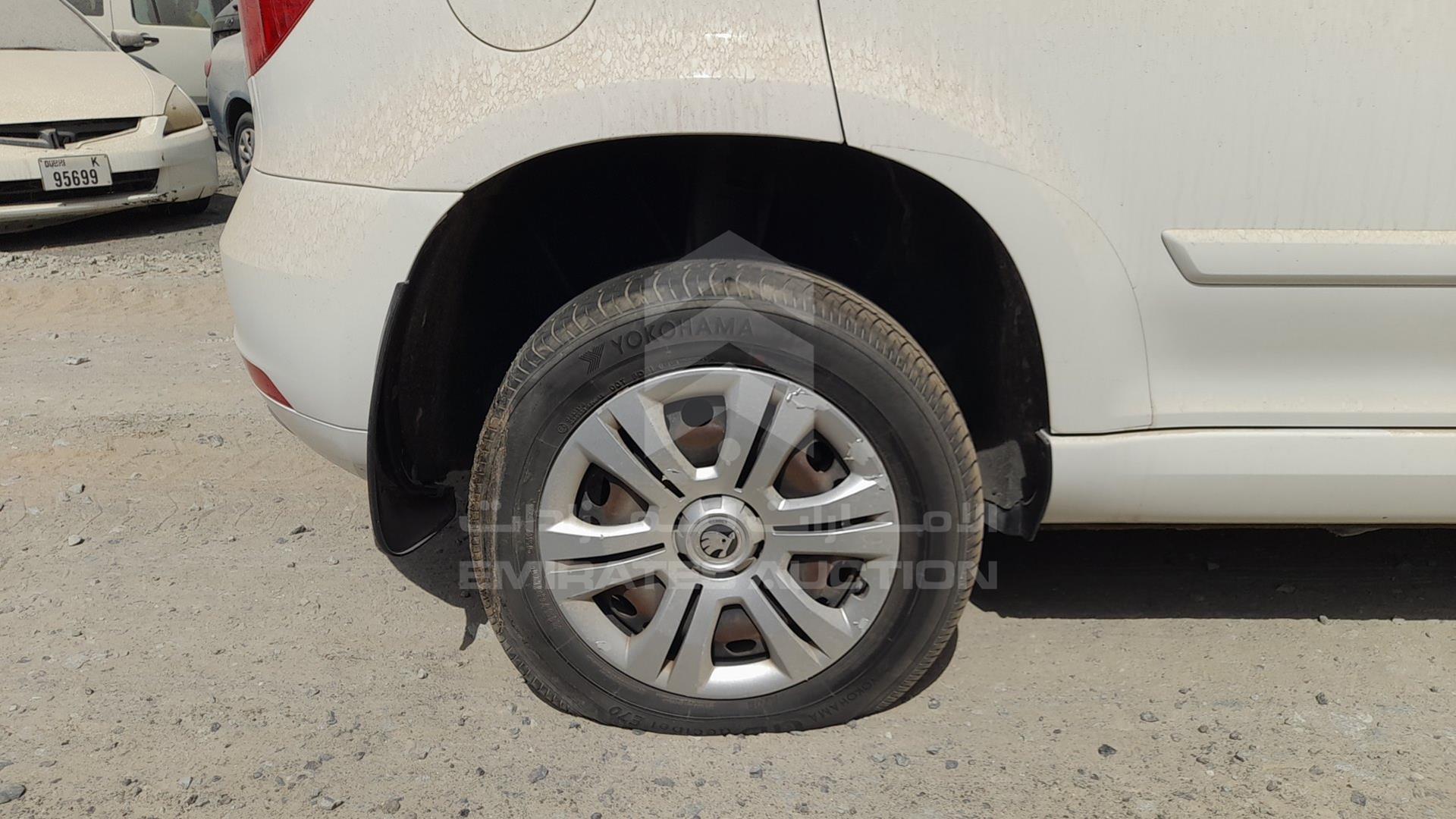 2015 SKODA YETI VIN: TMBJJ2ND0F6990002