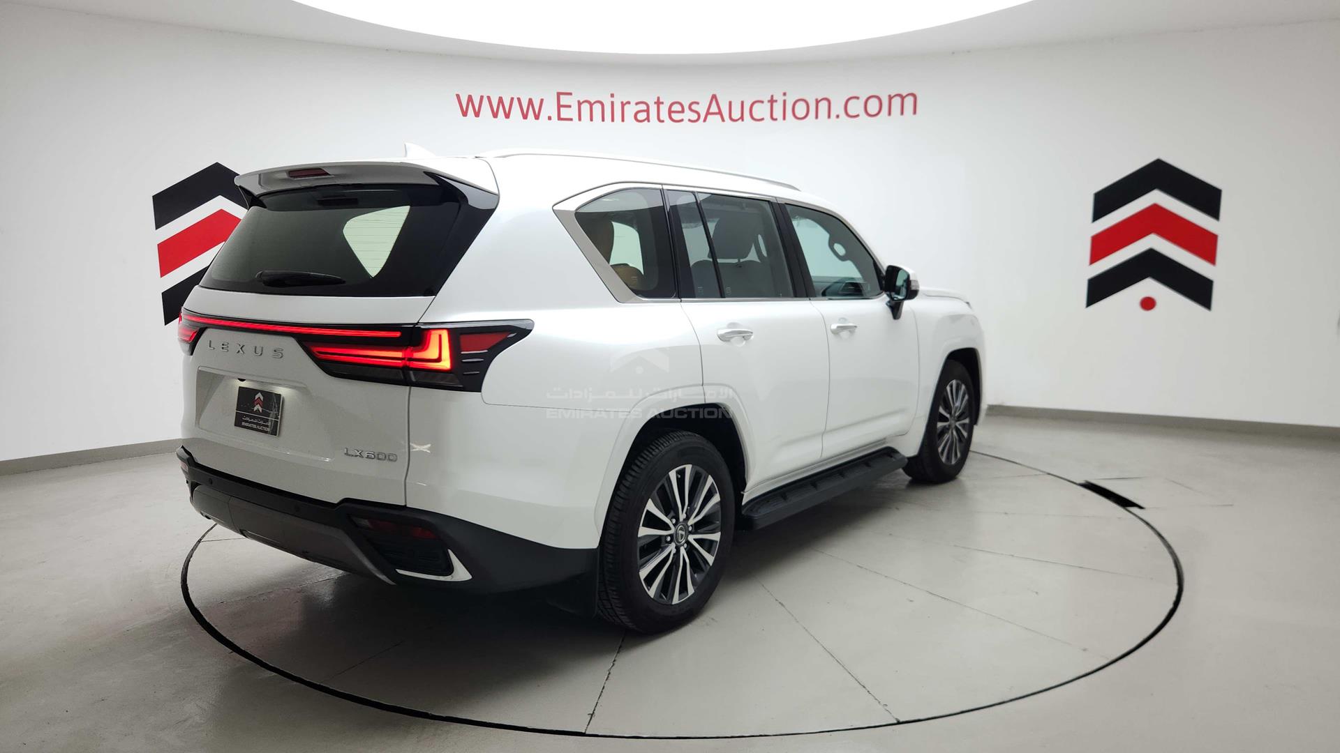 2022 LEXUS LX 600 VIN: JTJPB7CX1N4008941