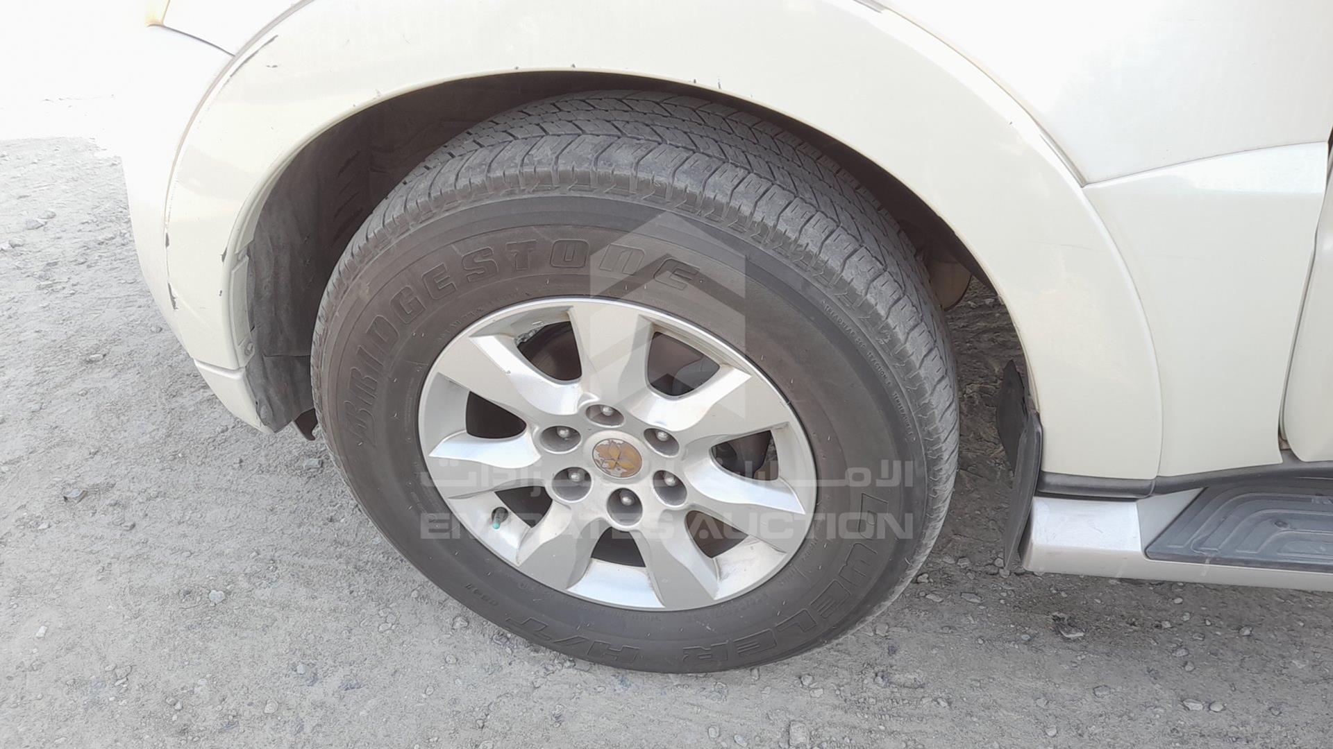 2013 MITSUBISHI PAJERO VIN: JMYLRV95WDJ702310