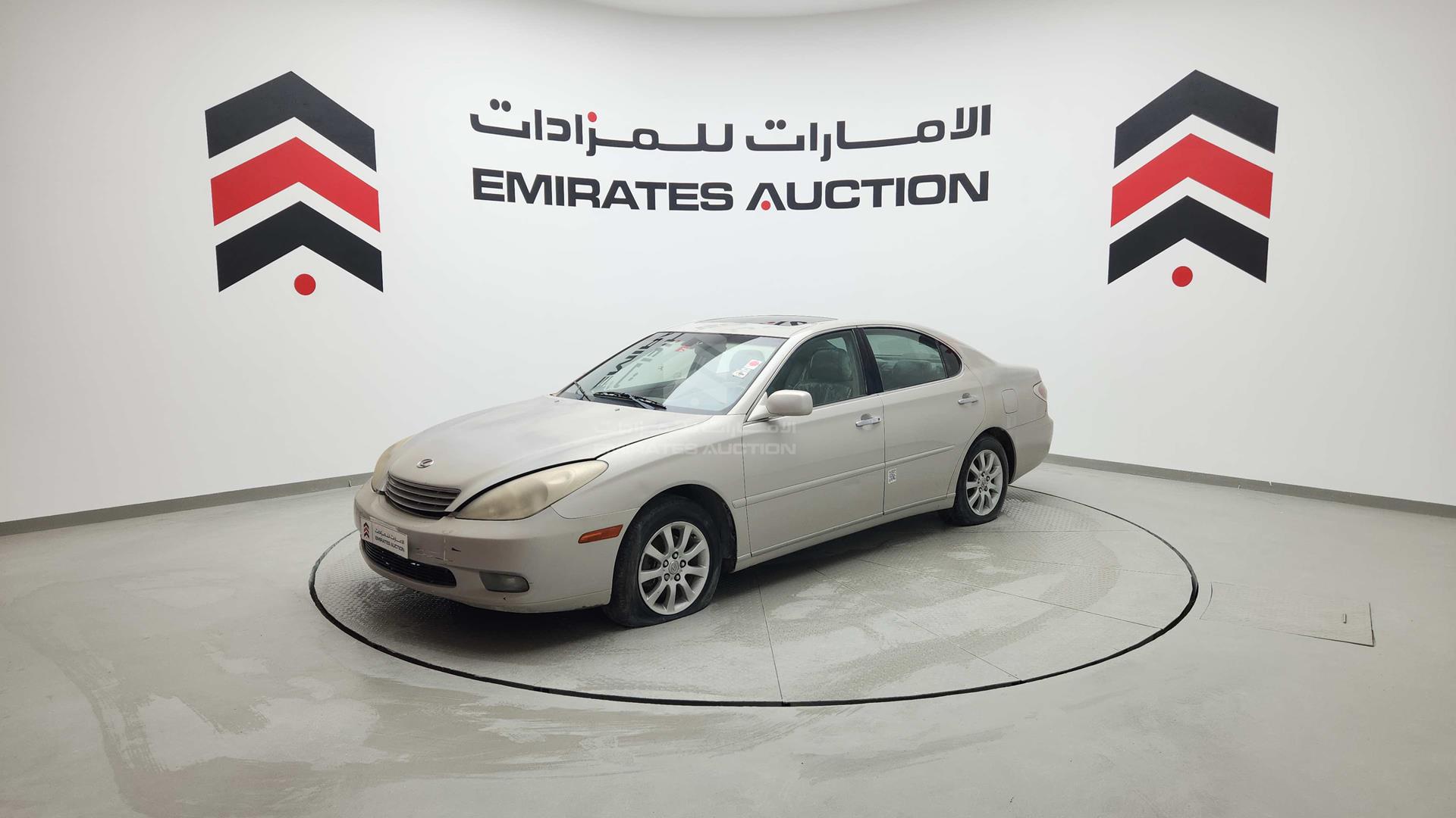2002 LEXUS ES 300 VIN: JTHBF30G820063242