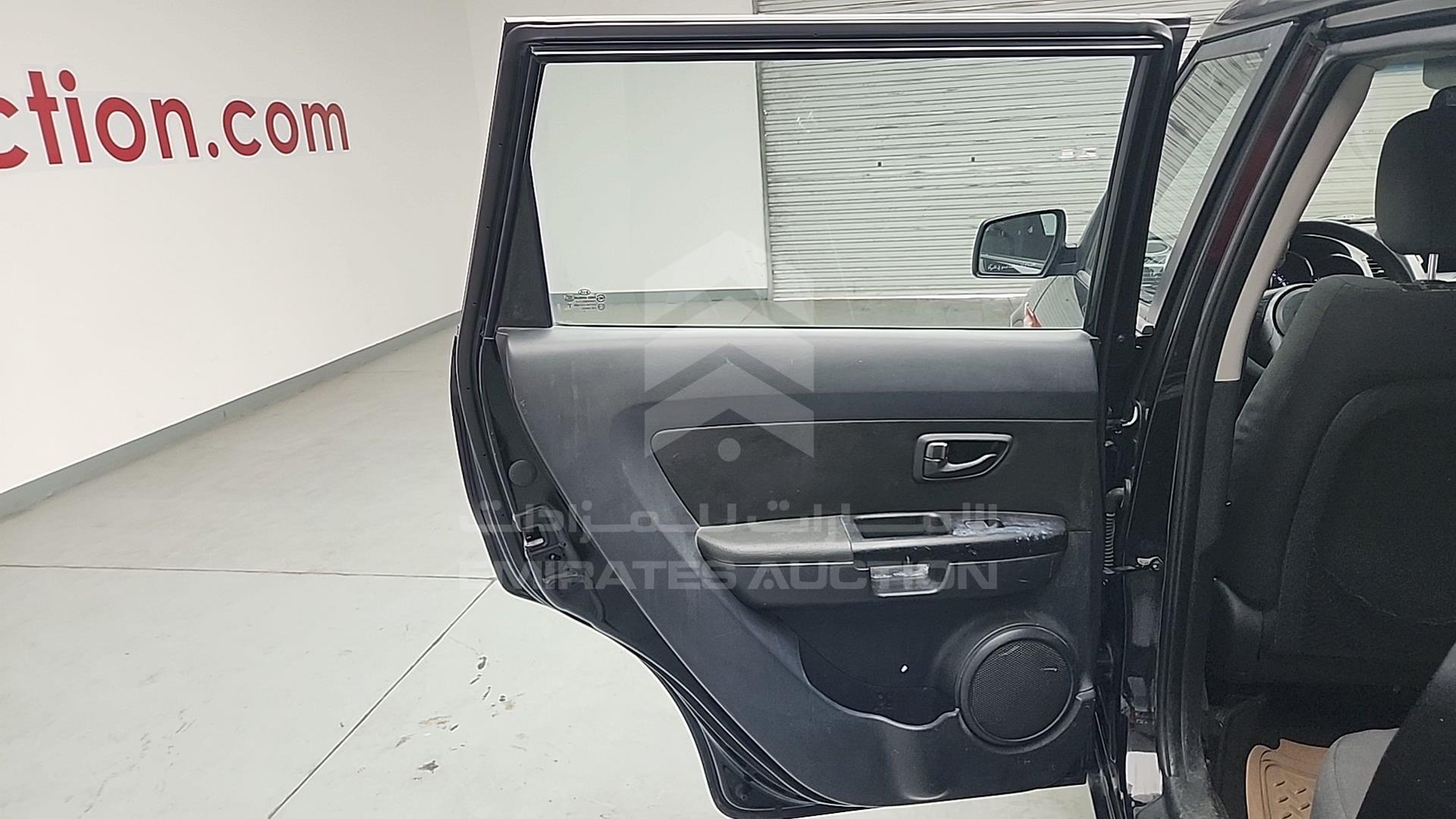 2012 KIA SOUL VIN: KNAJT8110C7323586
