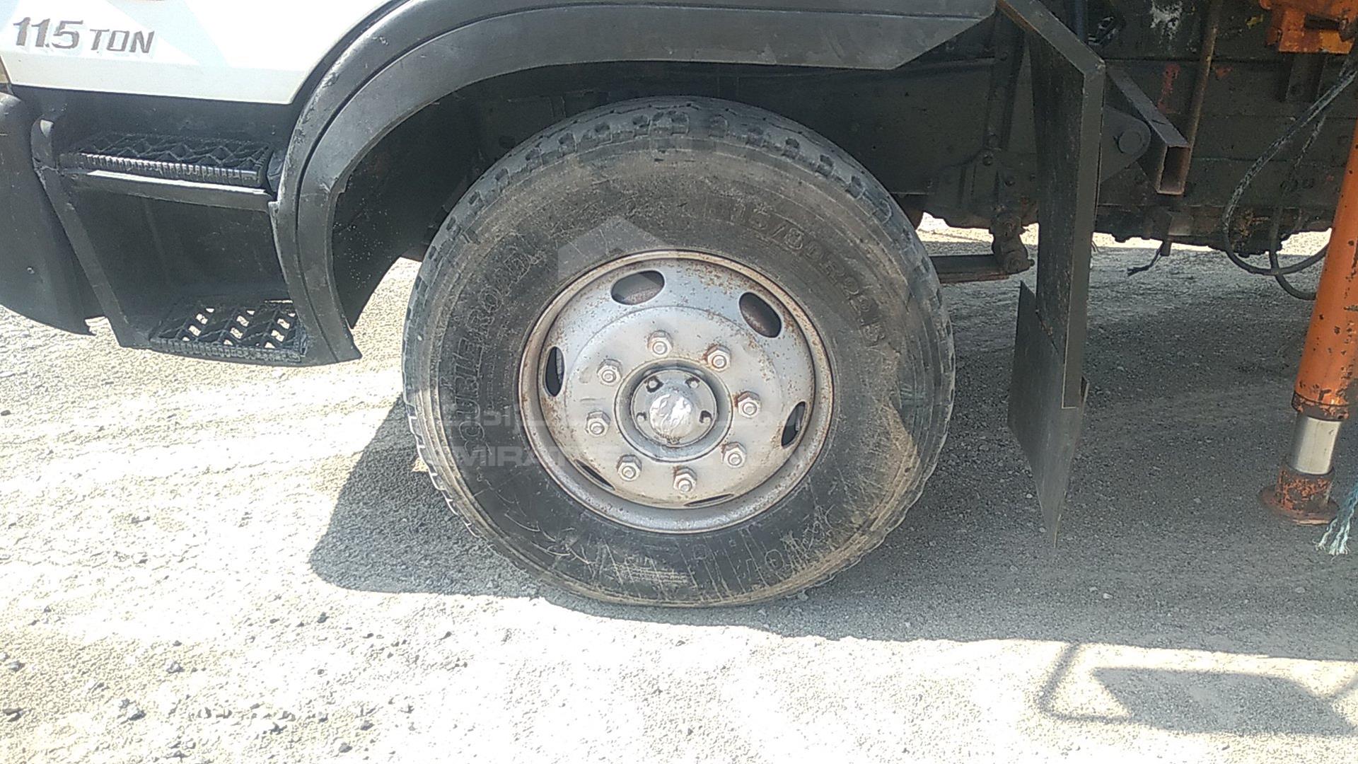 2000 HYUNDAI --- VIN: KMFDA19CPYC005650
