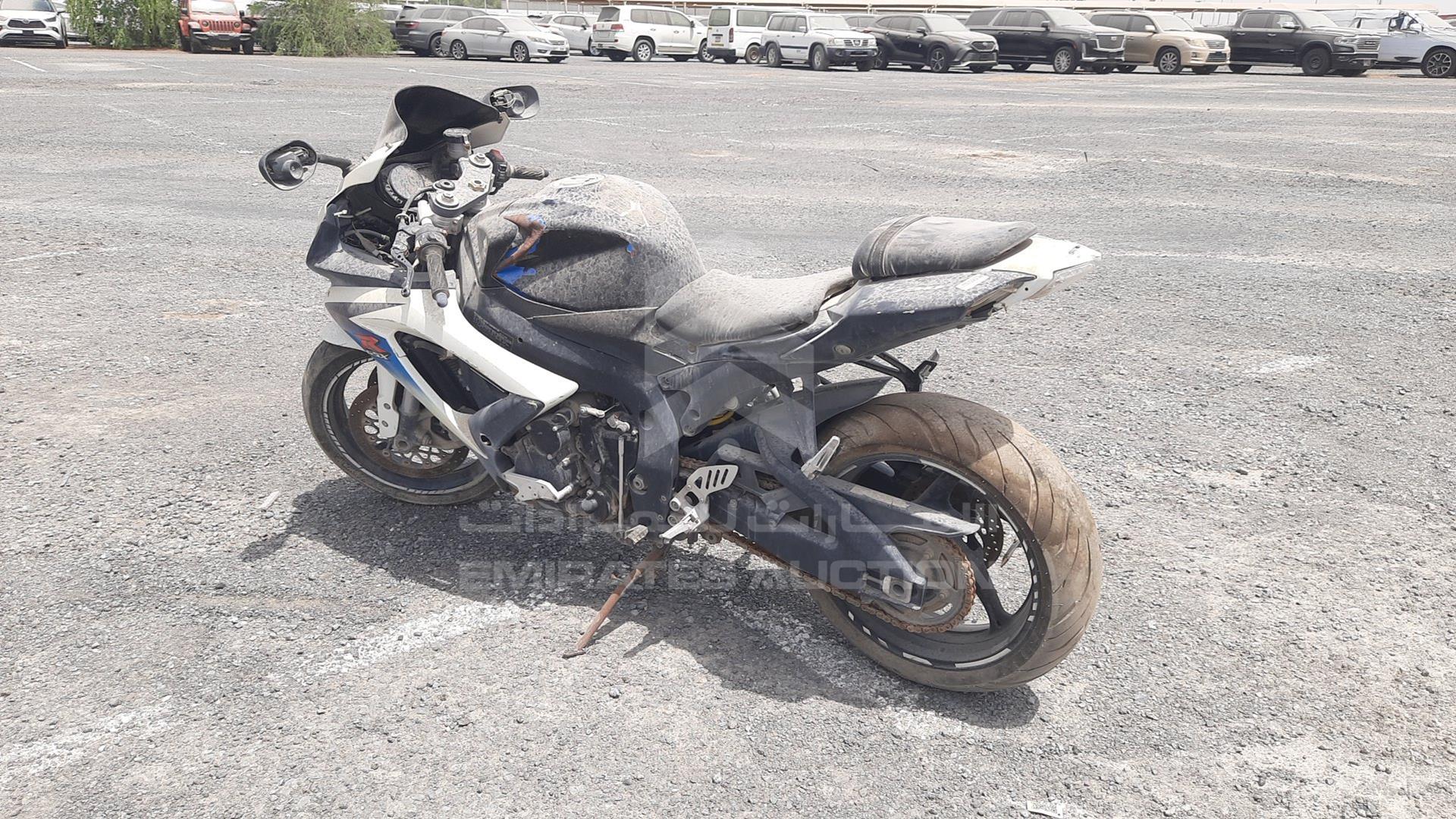 2009 SUZUKI GSXR 750 VIN: JS1GR7LA392100977