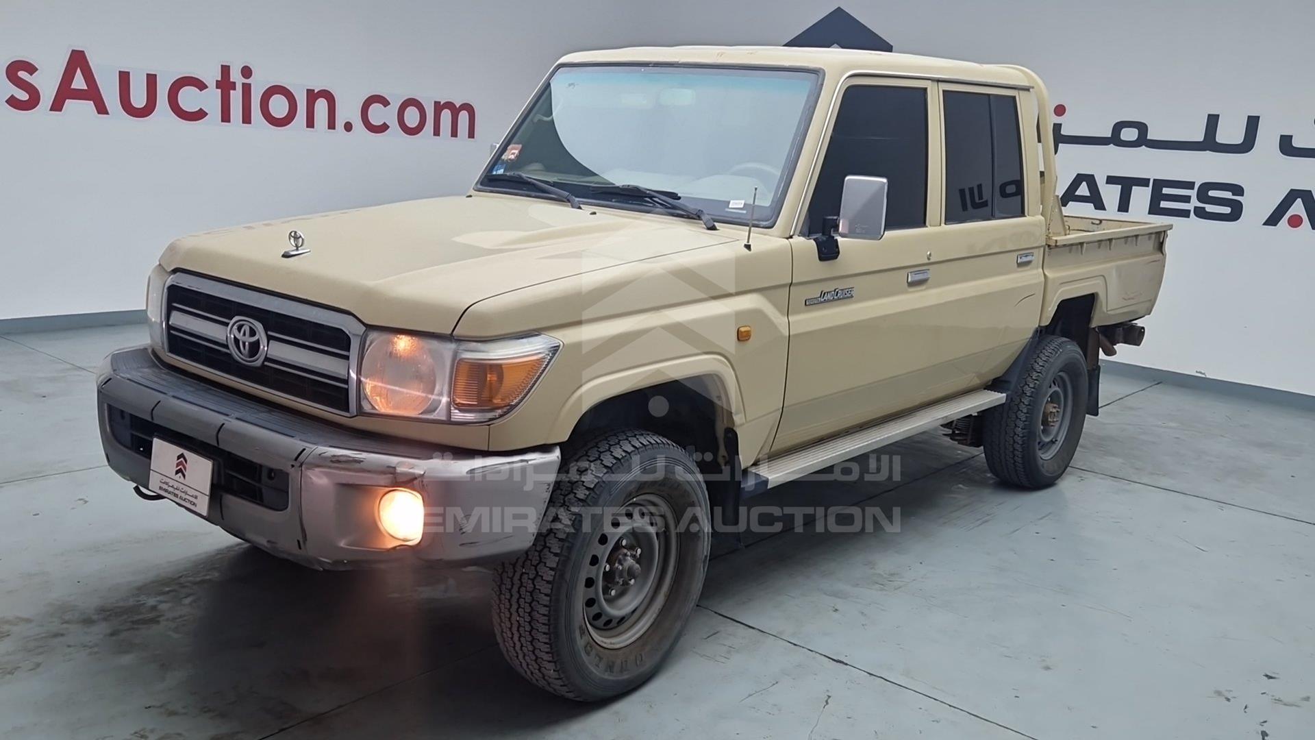 2018 TOYOTA LAND CRUISER VIN: JTFBU71J6J7069756