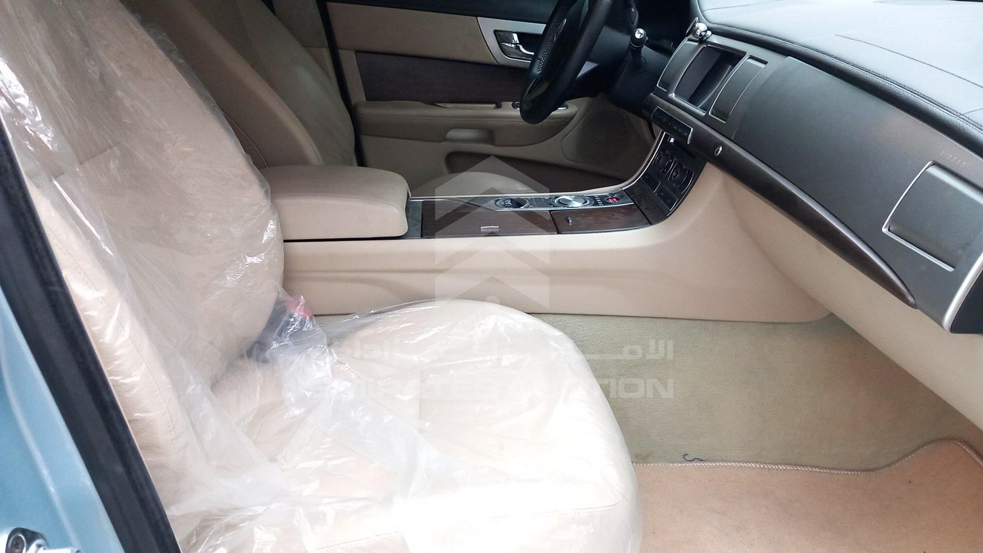 2013 JAGUAR XF VIN: SAJAA05A3D8S74353
