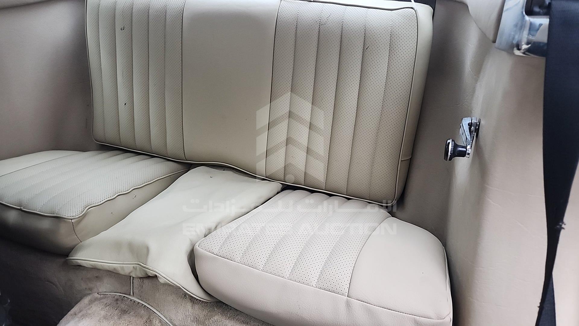 1987 MERCEDES SL 560 VIN: WDBBA48DXHA062949